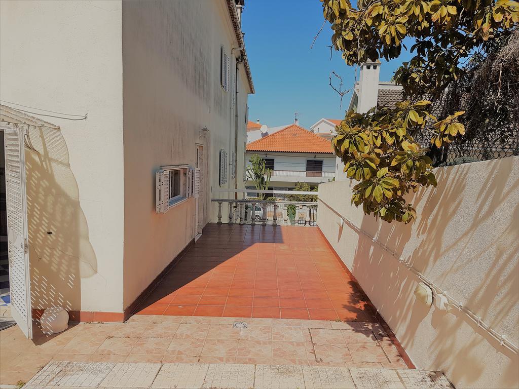Caparica Quiet Rooms تشارنكه المظهر الخارجي الصورة